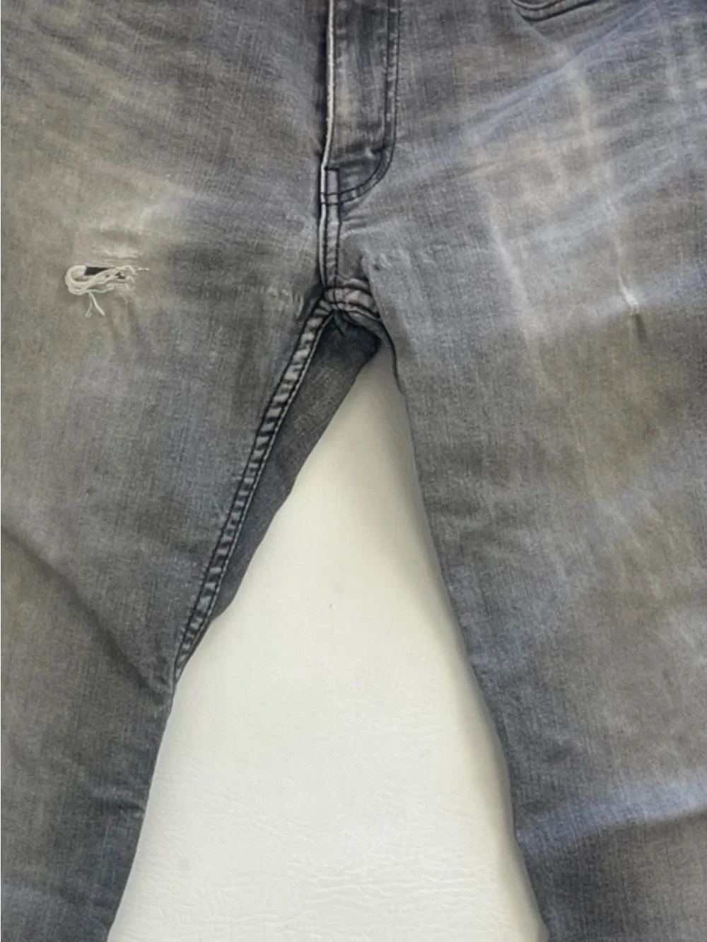 Levi’s 514 Men’s Straight Fit Gray Black Wash Jeans 30x32